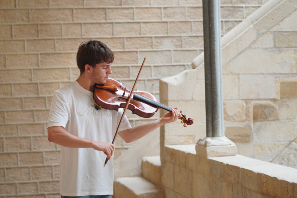 Pol Rel: “No podria passar més de dos dies sense tocar”